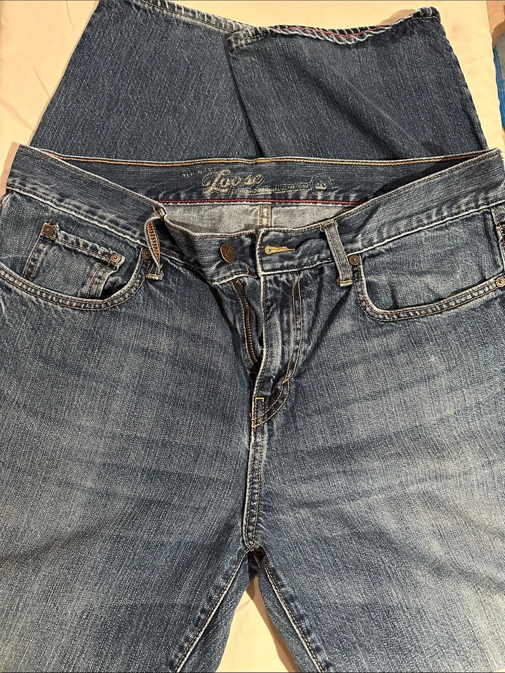 Old Navy 34x32 Loose Fit Men's Jeans in Faded Blue - Casual Everyday Style